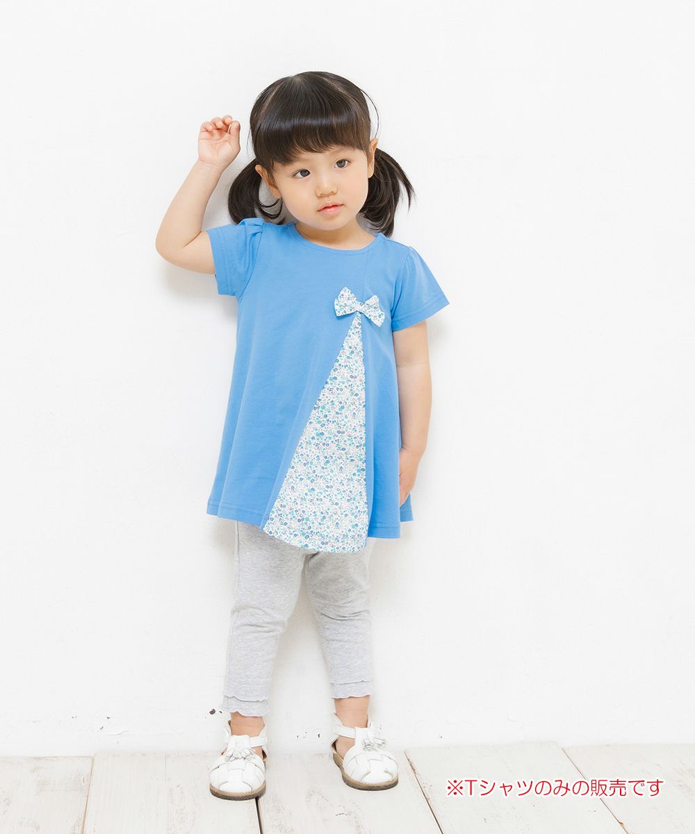 Baby size 100 % cotton switching floral T-shirt with ribbon Blue model image whole body