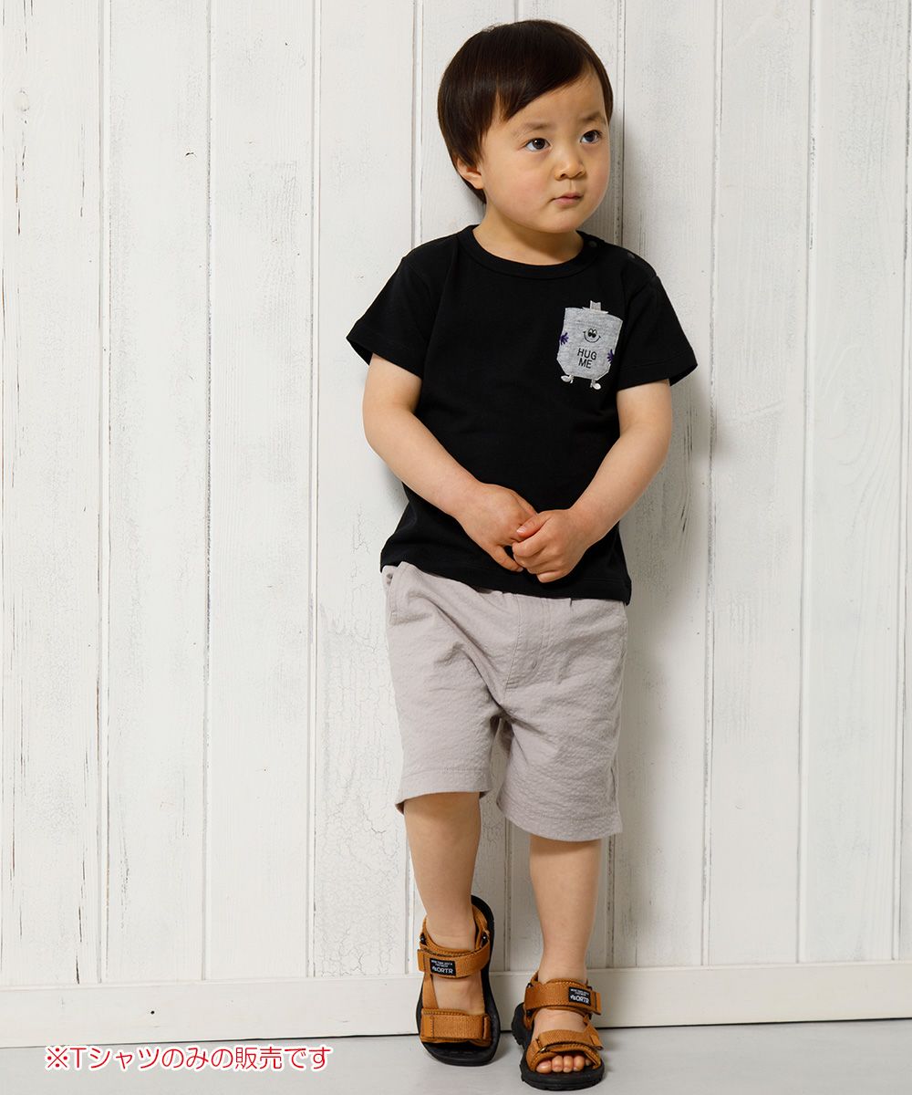 Baby size 100 % cotton T -shirt with pocket motif Black model image whole body