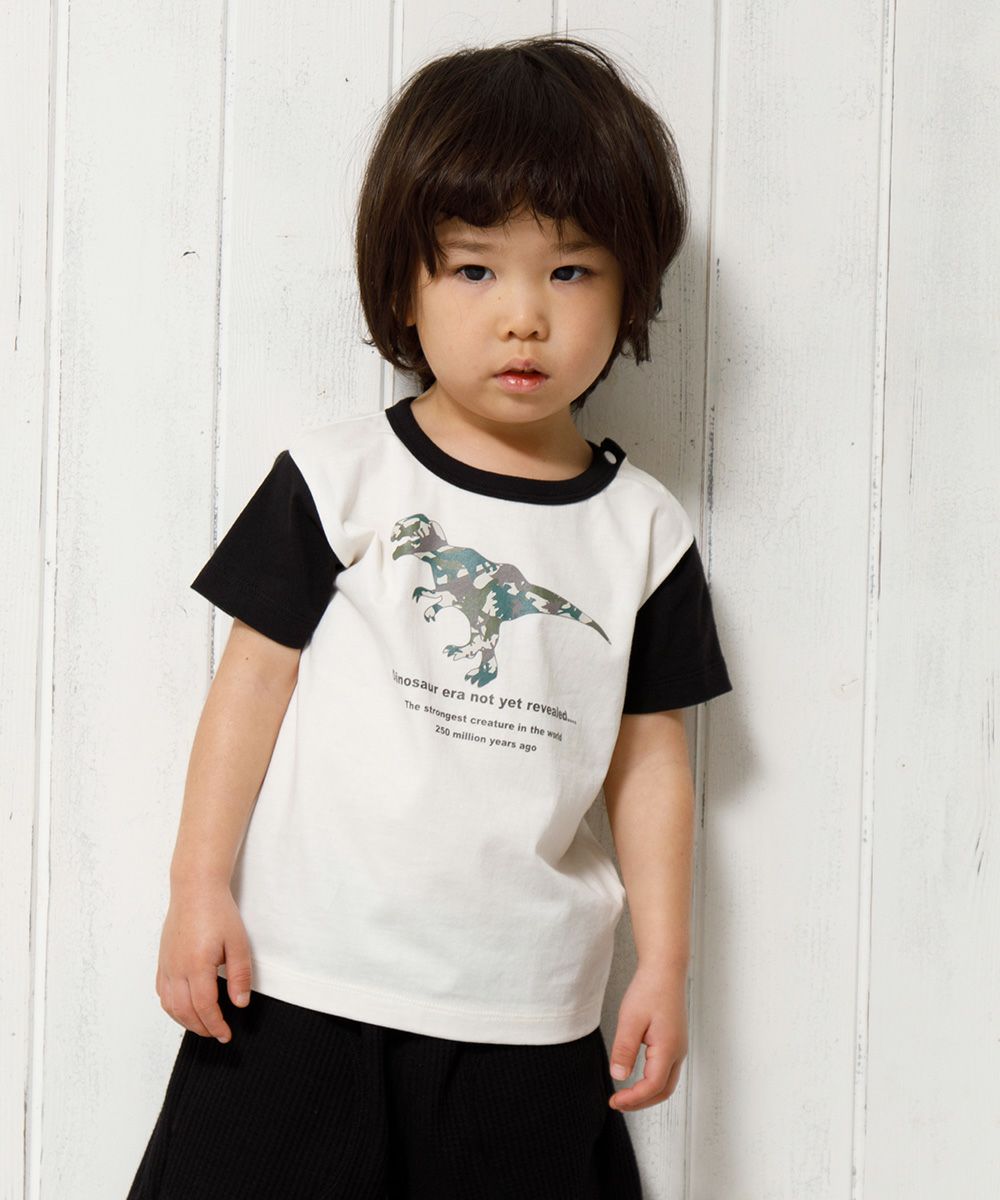 Baby size 100 % cotton camouflage dinosaur print animal series T -shirt Ivory model image 4
