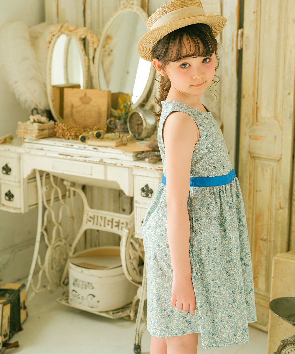 Baby & Kids size Made in Japan 100 % cotton floral dress Blue model image up