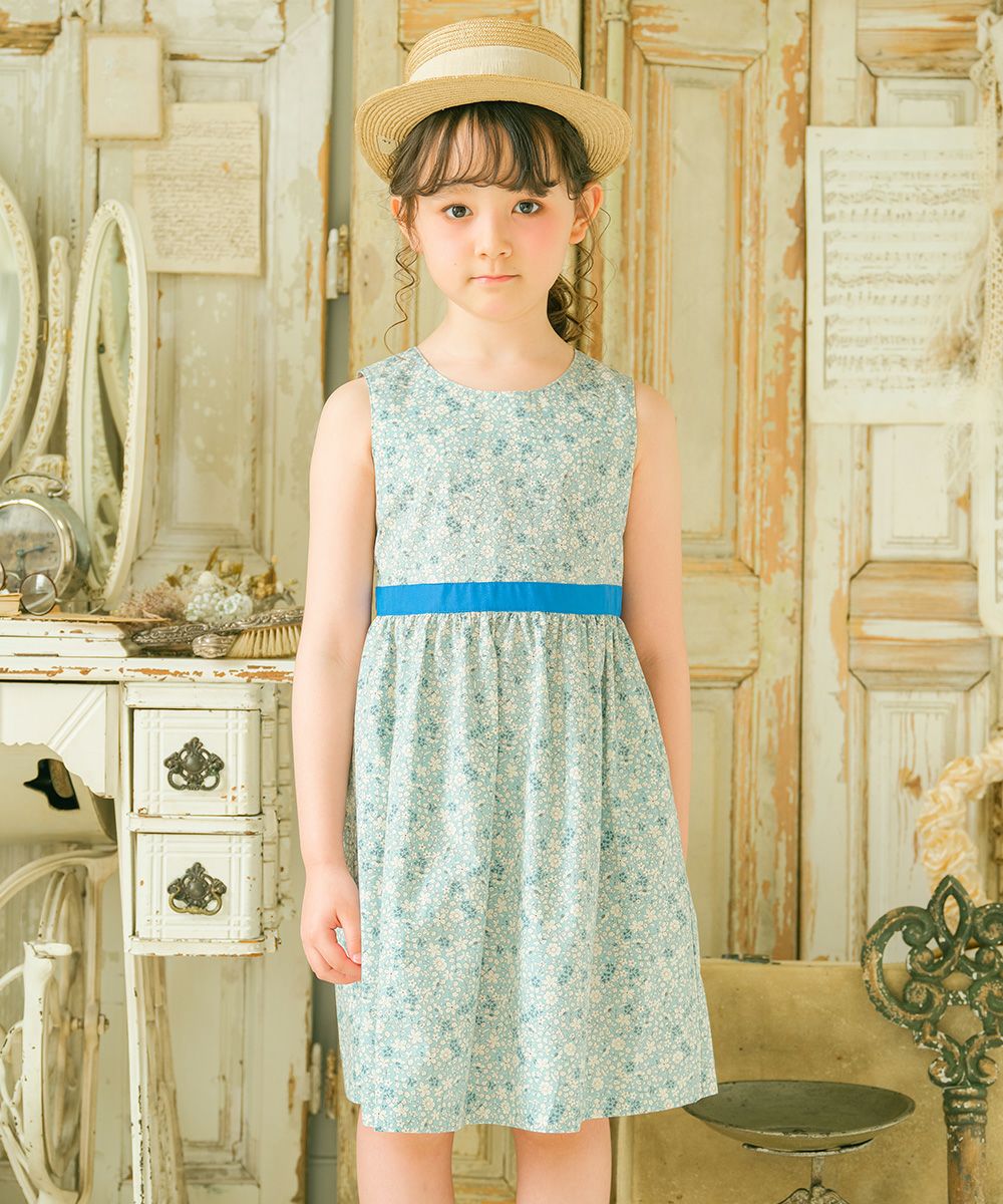 Baby & Kids size Made in Japan 100 % cotton floral dress Blue model image whole body