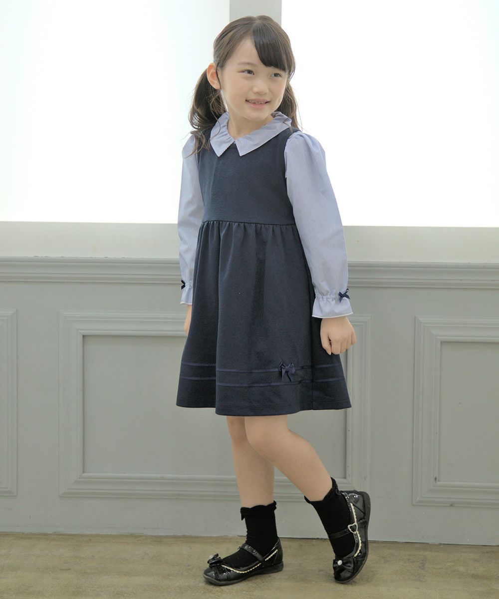 Children's clothing girl with double knit ribbon gathered dress navy (06) model image whole body
