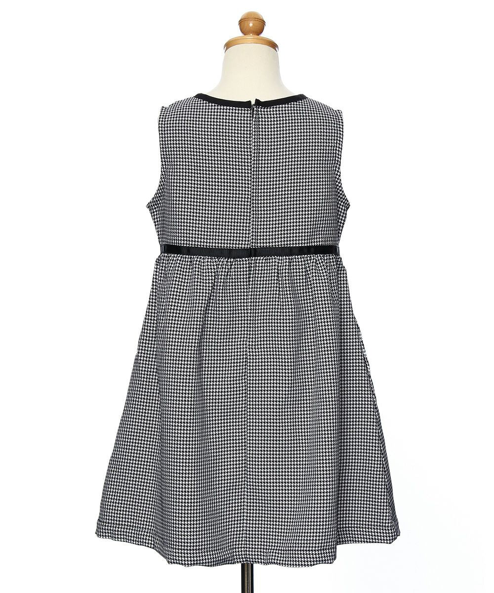 A -line dress with staggered ribbon White/Black torso