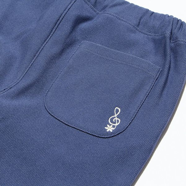 Music embroidery denim knit three-quarter length pants Blue Design point 1