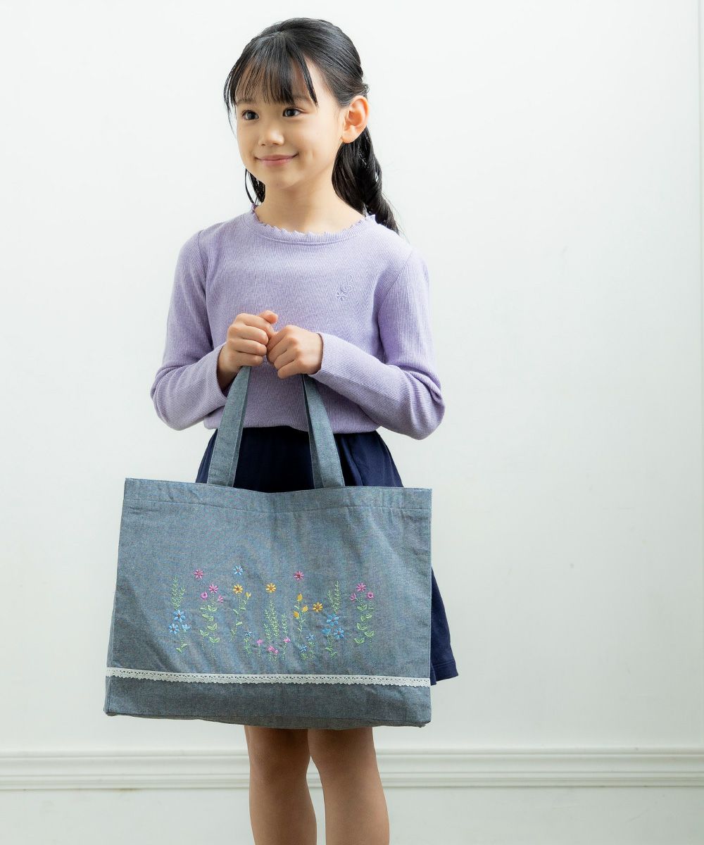 Flower embroidery training tote bag Navy model image 1