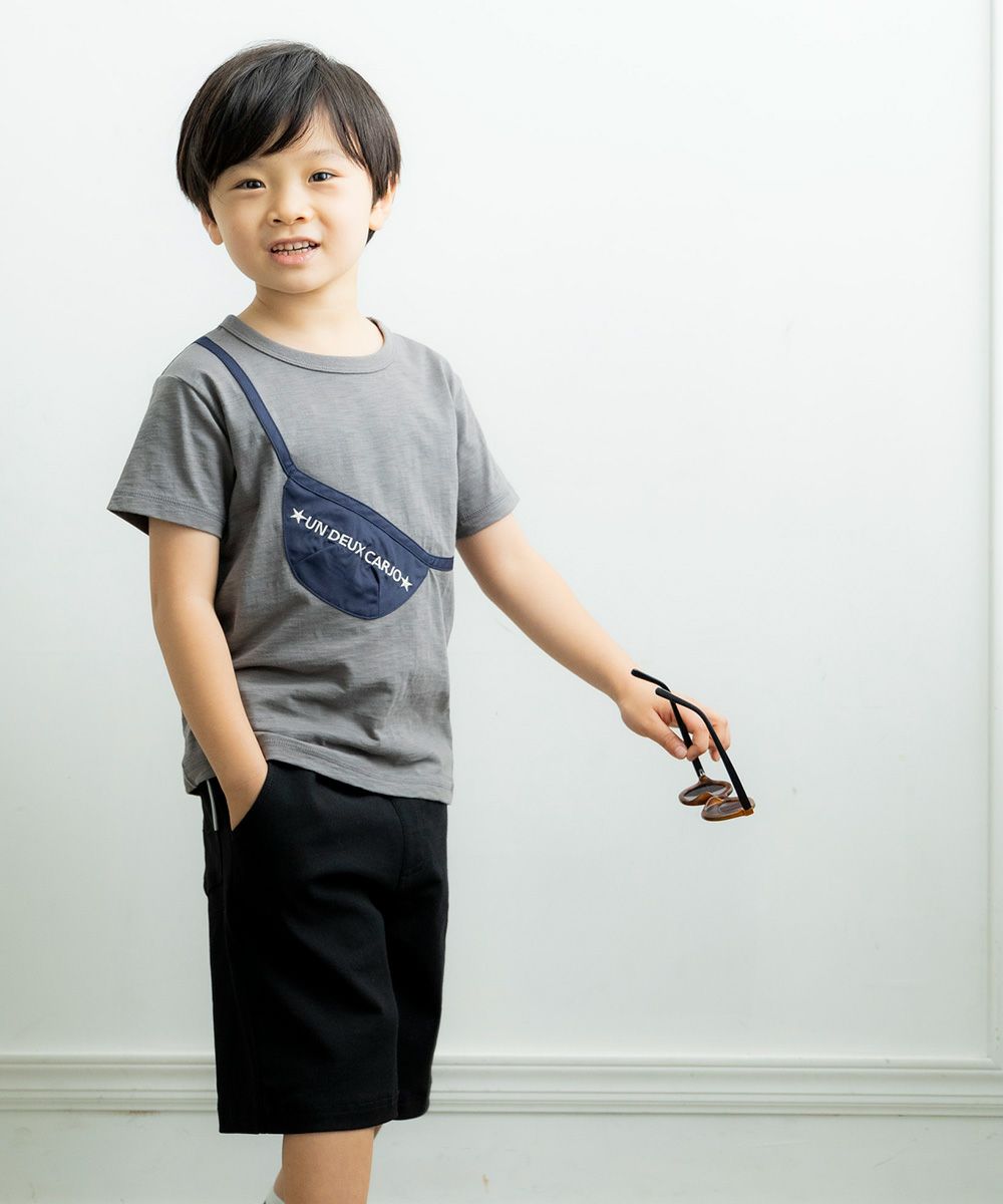 Sling bag-style T -shirt Charcoal Gray model image 3