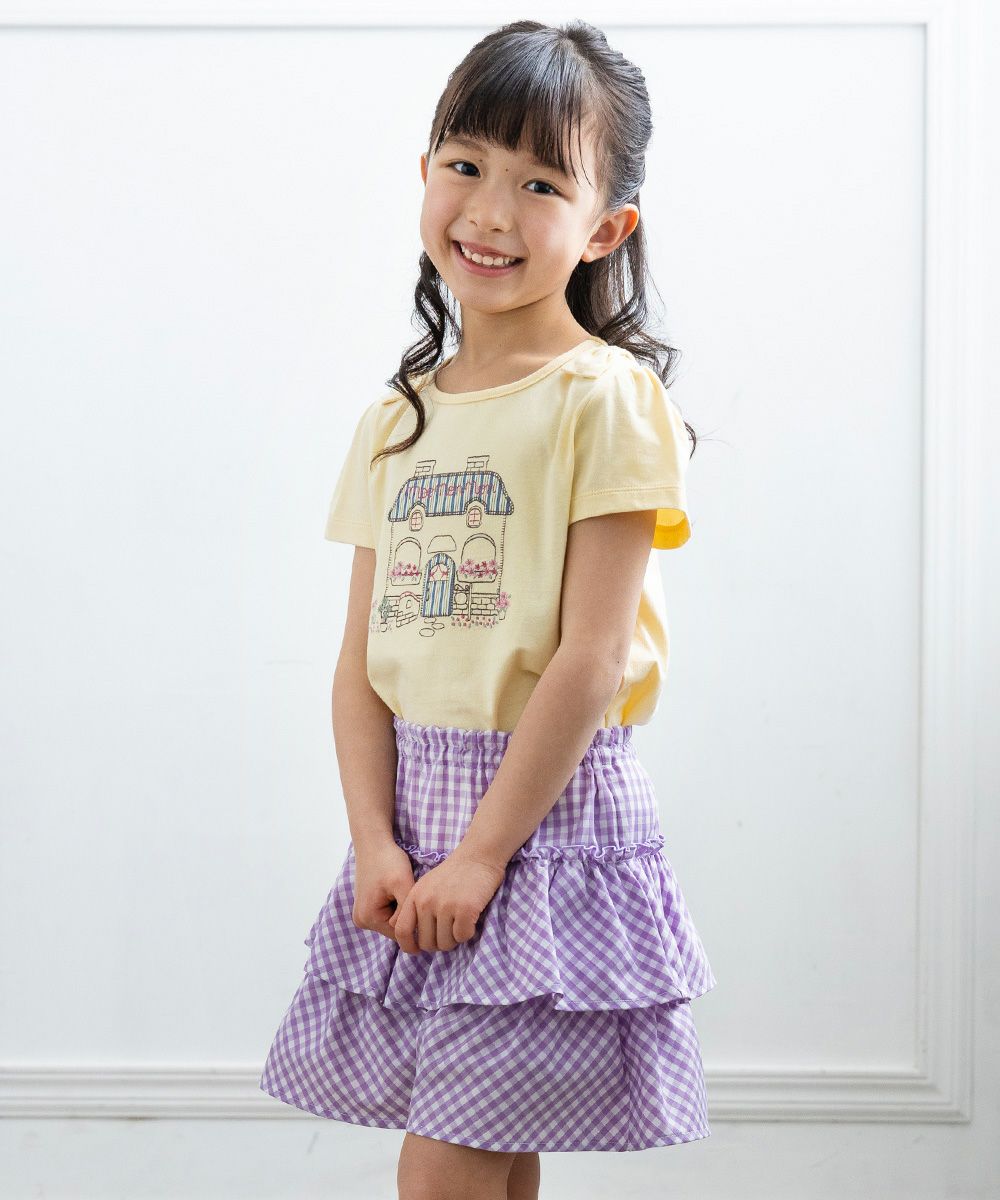 100 % cotton house with flowers embroidery T -shirt Yellow model image up