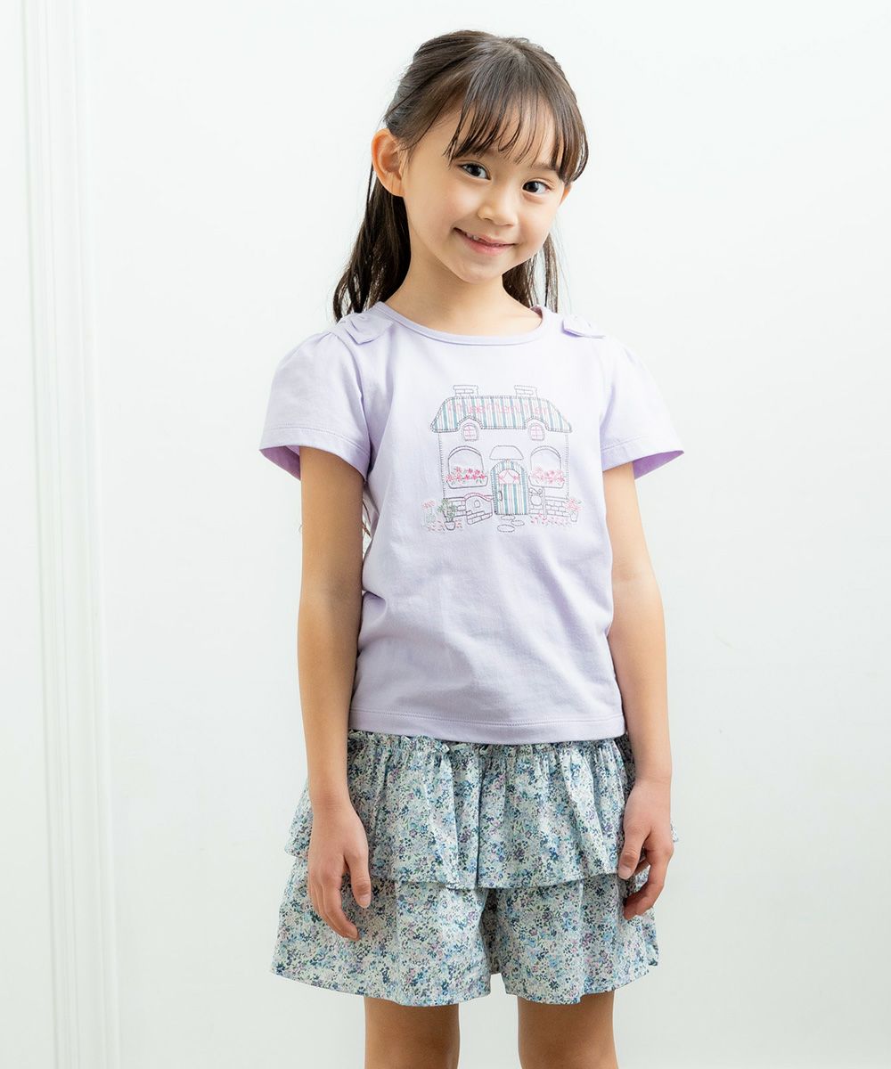 100 % cotton house with flowers embroidery T -shirt Purple model image 3