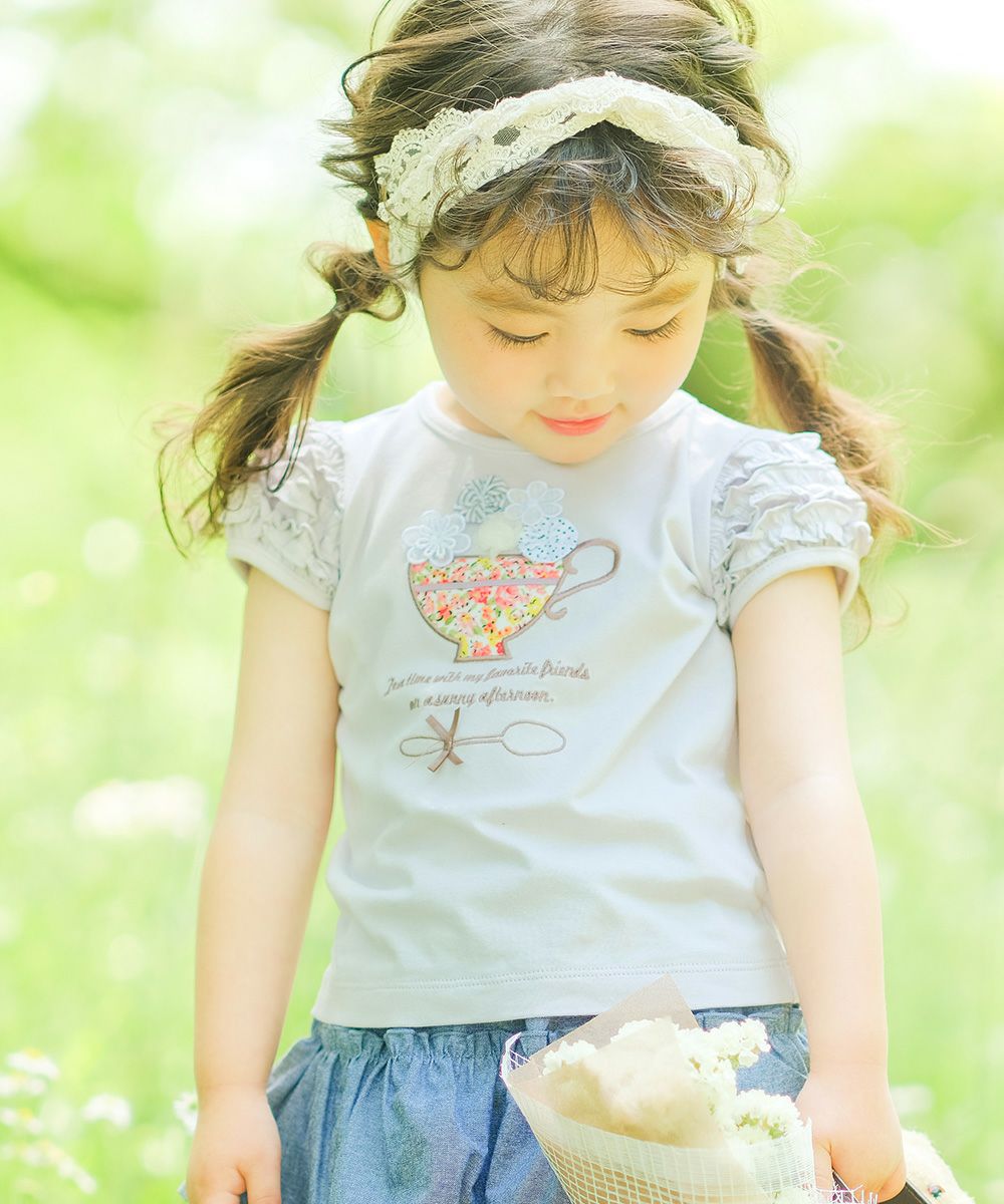 Floral tea cup embroidery T -shirt  MainImage