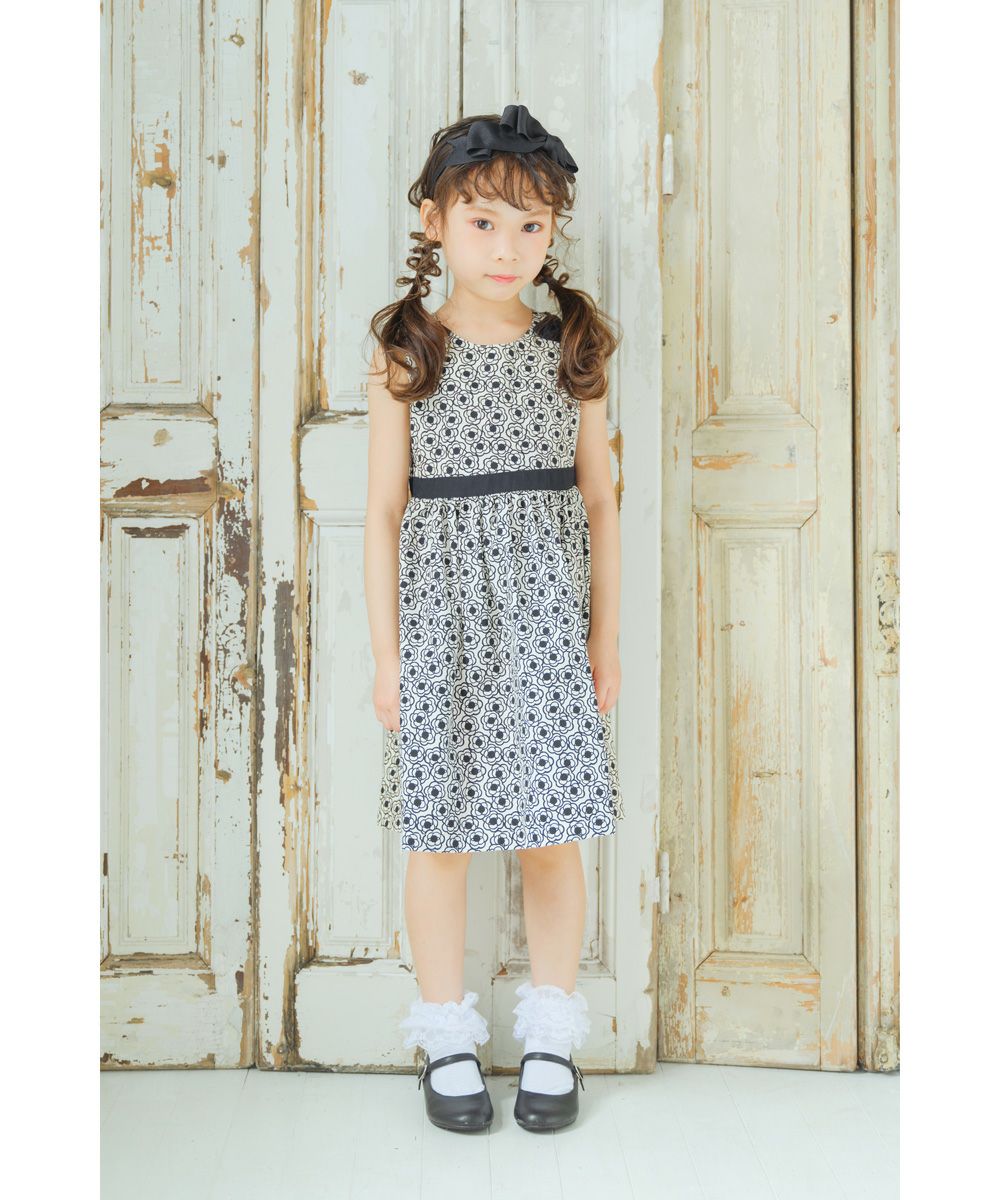 Made in Japan Floral pattern dress with ribbon White/Black model image 2