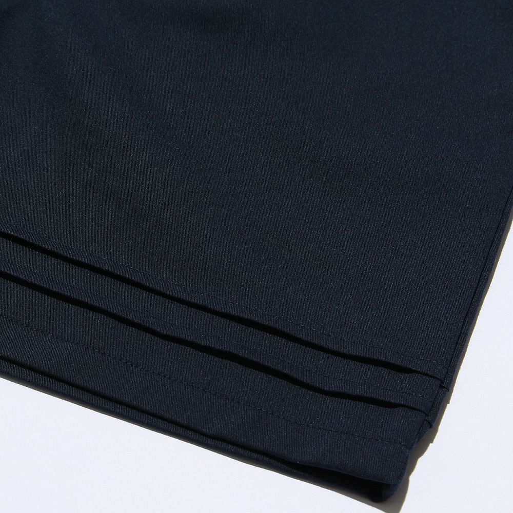 Simple plain tuck culotto pants Navy Design point 1