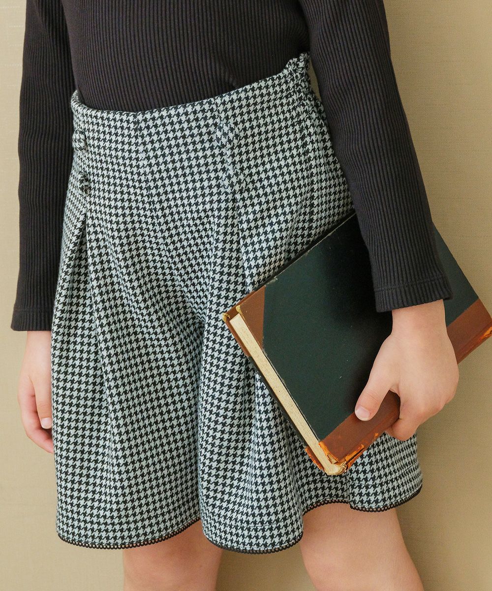 Chidori pattern decoration button tack culottes MainImage