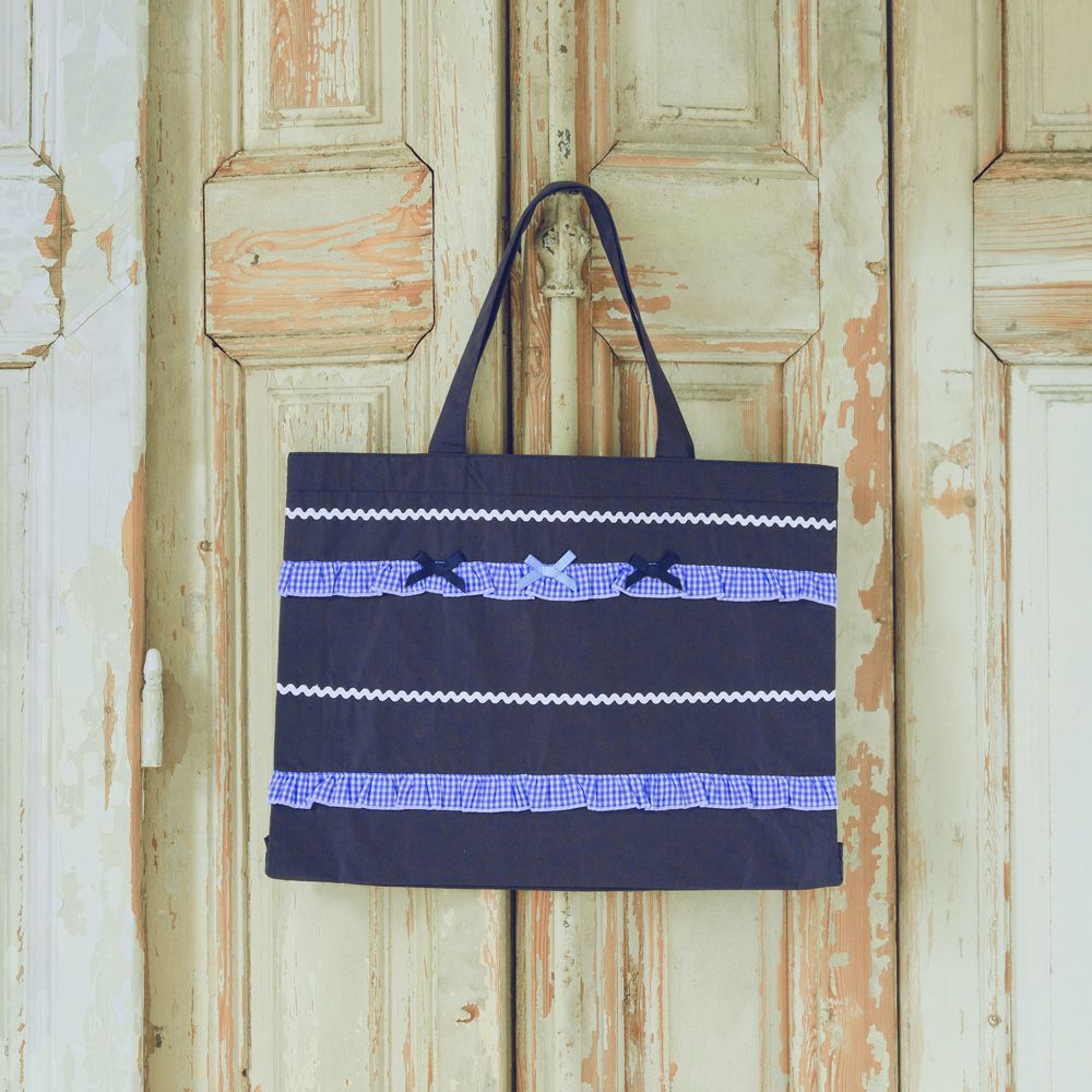 Tote bag with gingham check frill ribbon 2023ss2 Navy model image up