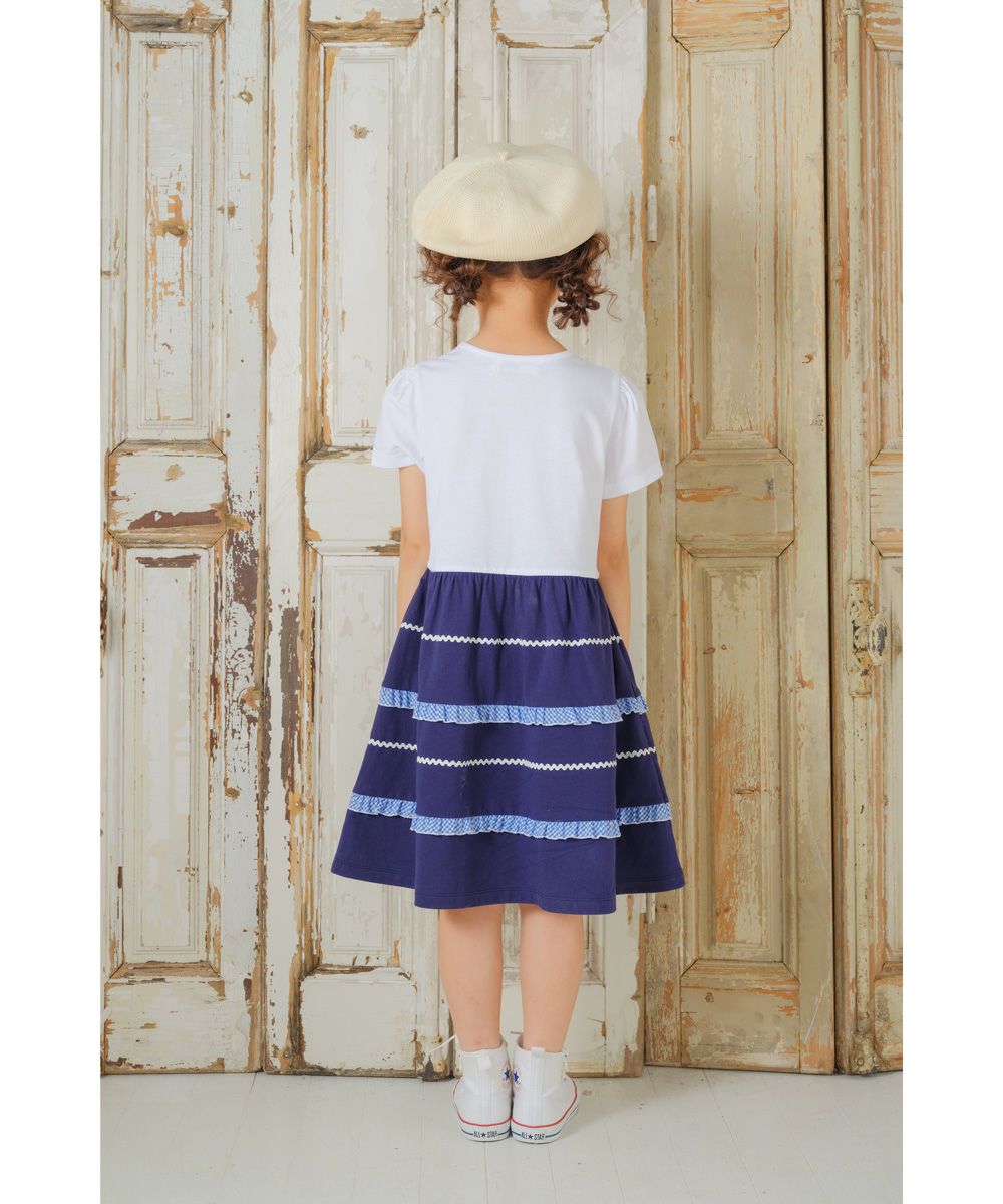 100 % cotton gathered dress with frill 2023ss2 Off White model image 3