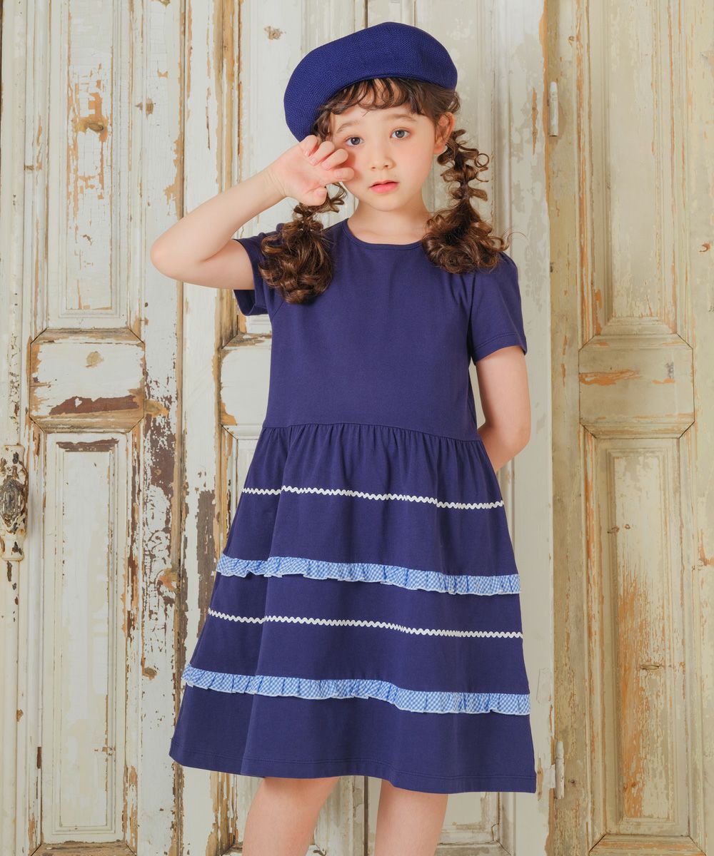 100 % cotton gathered dress with frill 2023ss2 Navy model image whole body