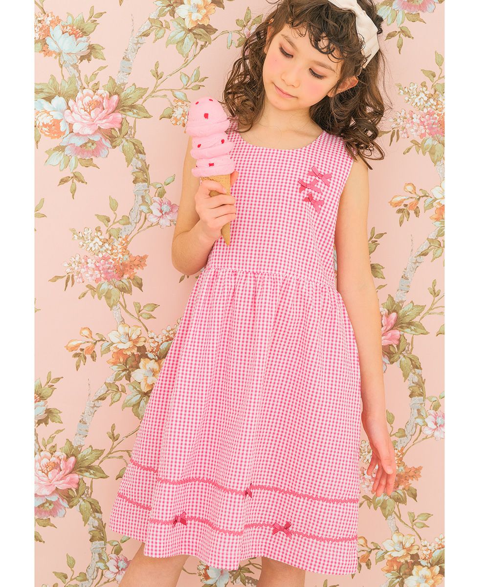 Gingham plaid dress with ribbon dress 2023ss2 Pink model image whole body