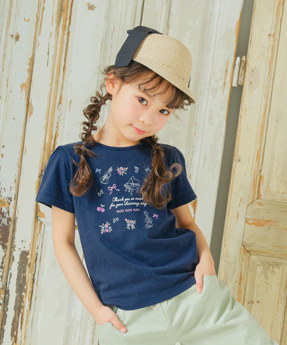 100 % cotton concert & ribbon flower embroidery T -shirt 2023ss2 Navy model image up