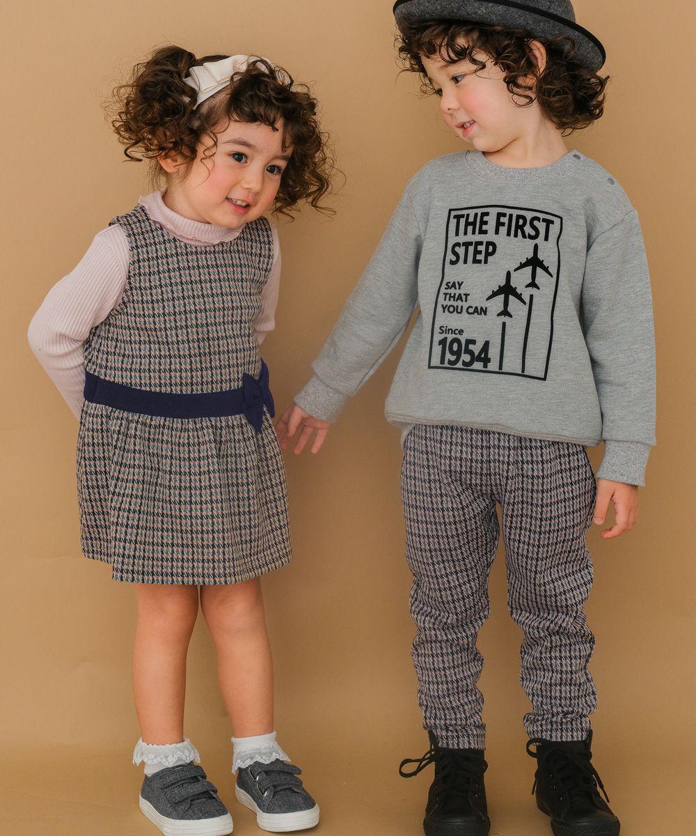 Staggered check pattern dress with ribbon Navy model image 3
