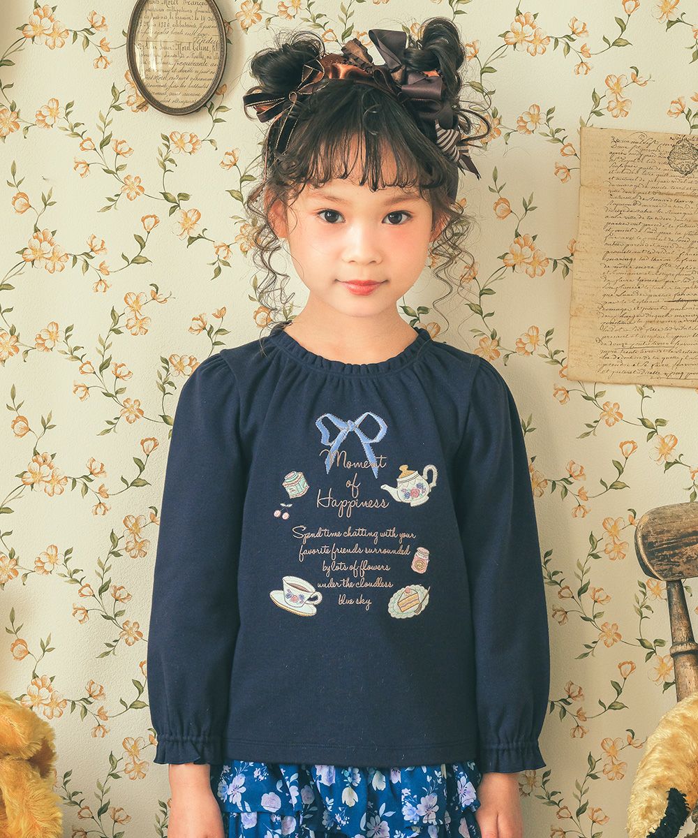 Tea Cup & Sweets Logo Embroidery Sleeve Frill T -shirt Navy model image up